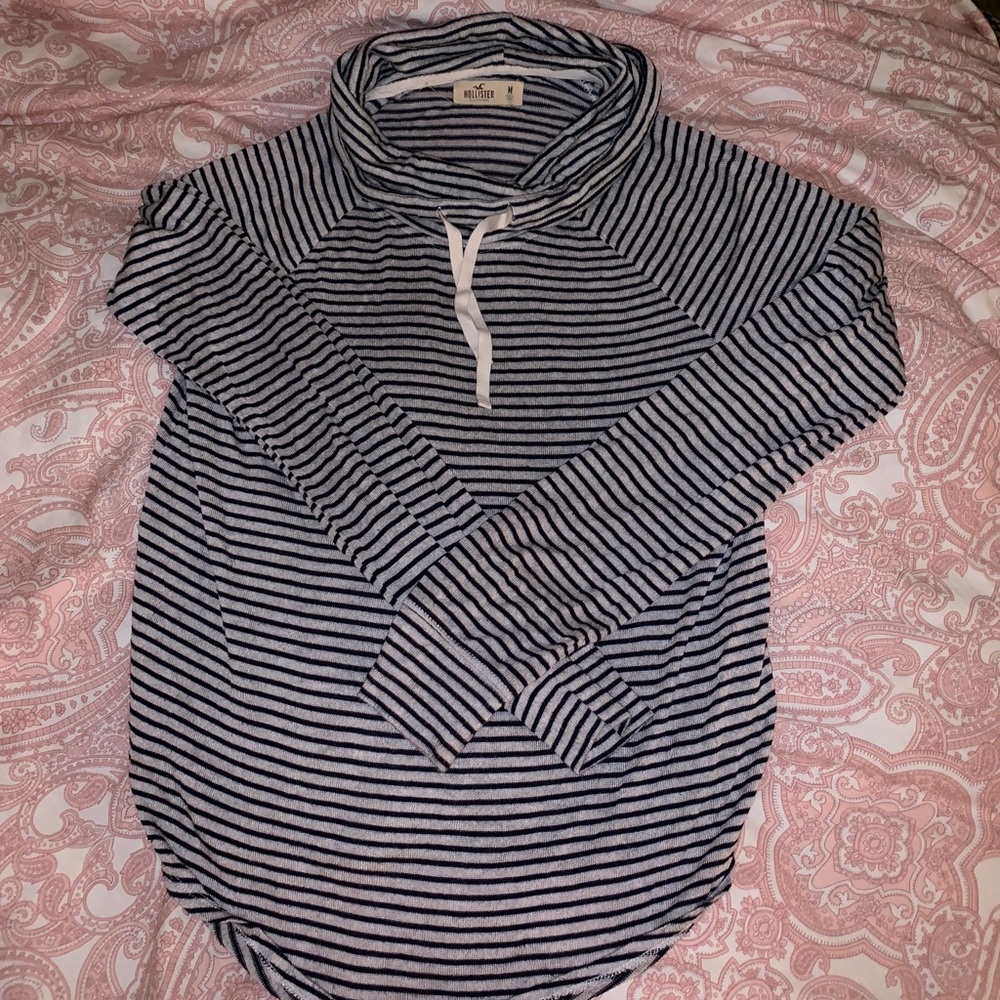 Holister long sleeve